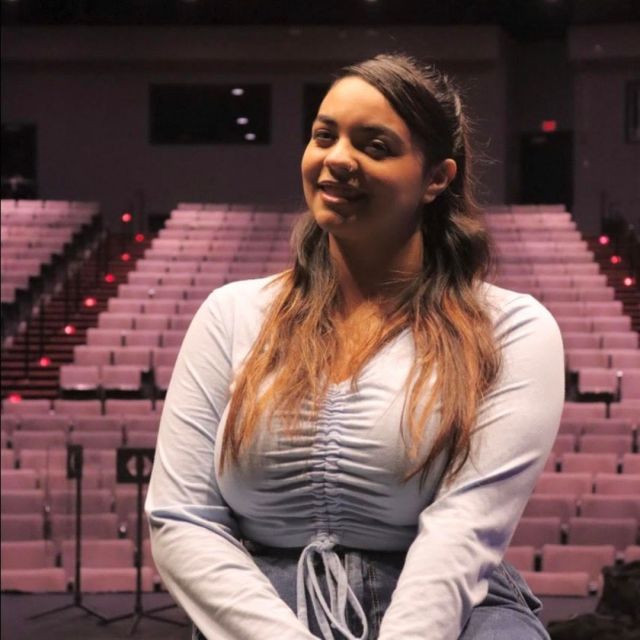 Happy Friday!! Today we are featuring senior Theater major Nayeli DeJesus! 🎭 Her passion for theater started in highschool where, after participating in her first on-stage production, she fell in love with theater and never looked back. For her senior capstone project, Nayeli recently put together a bilingual Disney cabaret show. This show, a project that is very important and personal to Nayeli, took place during Hispanic Heritage Month, emphasizing the importance of Latin representation in theater. “As someone who grew up in a large family with several non-English speaking relatives, I wanted to create something that they could watch and relate to while also creating some childhood nostalgia,” she says. Nayeli pours her heart into everything she does, and having grown up in a big family, her favorite aspect about working in theater is the collaboration and camaraderie. Professors Damon Bonetti and So-Yeon Bin are two mentors from her time at Rutgers that Nayeli says she looks up to immensely. Learning from them is special because of how personal they make the learning experience for each student. When she graduates in May 2024, she will be a first-generation college graduate, an accomplishment that Nayeli says she is very proud of. 🎓 👏 Then, she hopes to tour for a show and eventually start working in film!
You can catch Nayeli’s next performance in Camden Cabaret this December! 
📸: @ram_gram96