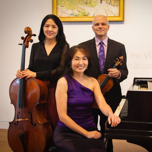 Join us next week for our next performance in our Mallery Concert Series! We are excited to have the Pyxis Piano Trio perform for this concert series. They started playing in 2009 and since then have captivated audiences all over the mid-Atlantic region. The link for the live stream is in our bio for those who can’t attend in person. 

When: Wednesday March 26th, 11:20 am - 12:20 pm (free period)
Where: Mallery Room

📸: http://pyxispianotrio.com/