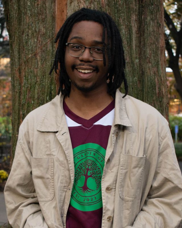 Happy Feature Friday! Caden Amiri Adams is a junior English major from Washington D.C. He has been the Production Stage Manager for shows at Rutgers–Camden such as Urinetown, Richard O’Brien’s The Rocky Horror Show, and this semester's The Seagull! A fun fact about Caden is that he is part of a band! His band has held a few concerts, both in collaboration with other bands and on its own. They have performed in a few different places, including some local frat houses and the Camden Wellness Center! After graduation, Caden dreams of being a TV producer. We can’t wait to see where Caden’s degree takes him. Be sure to support him by coming to see The Seagull that’s happening now! 

📸 Abby Vanono